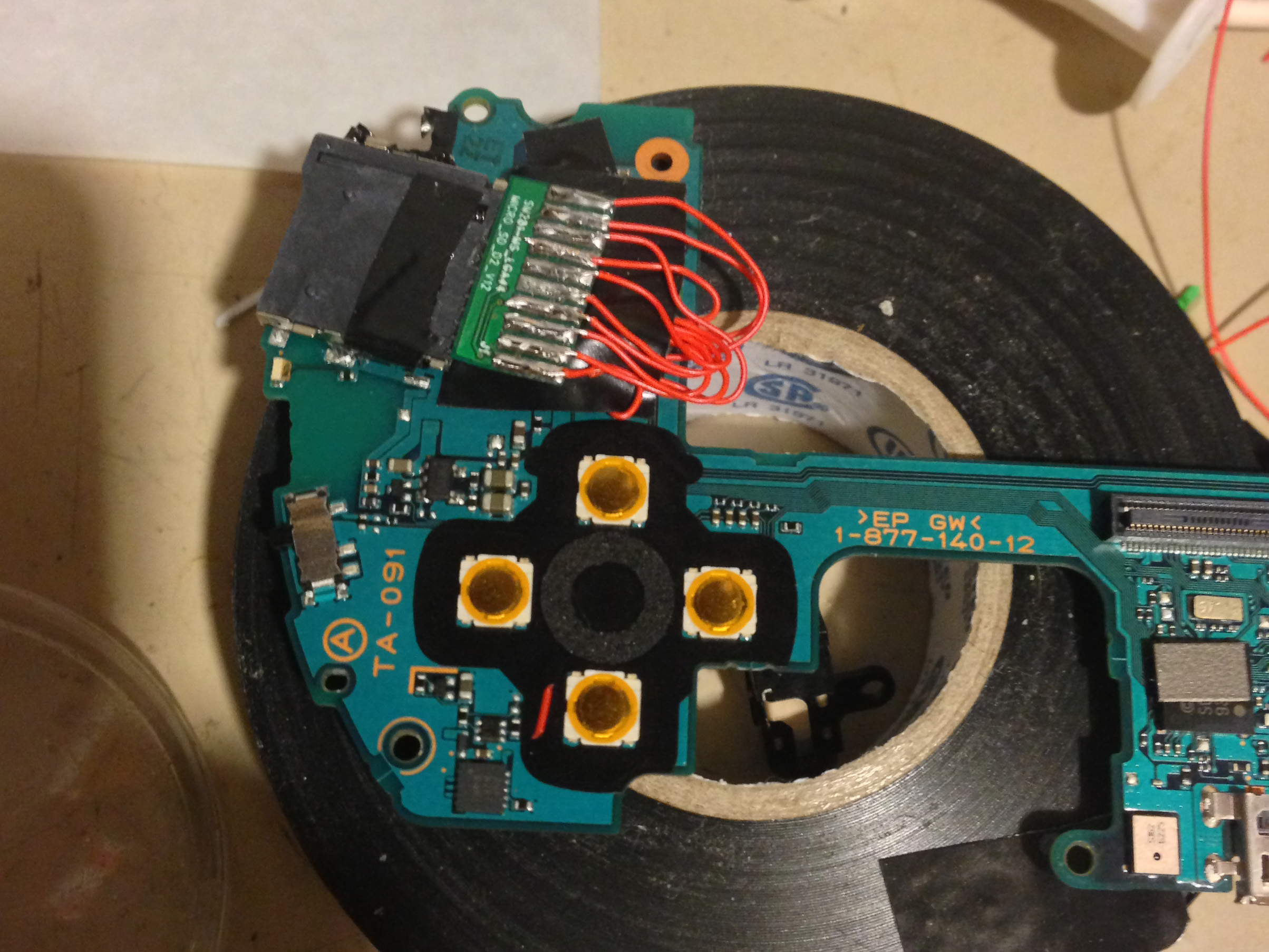PSP Go Micro SD card slot modification