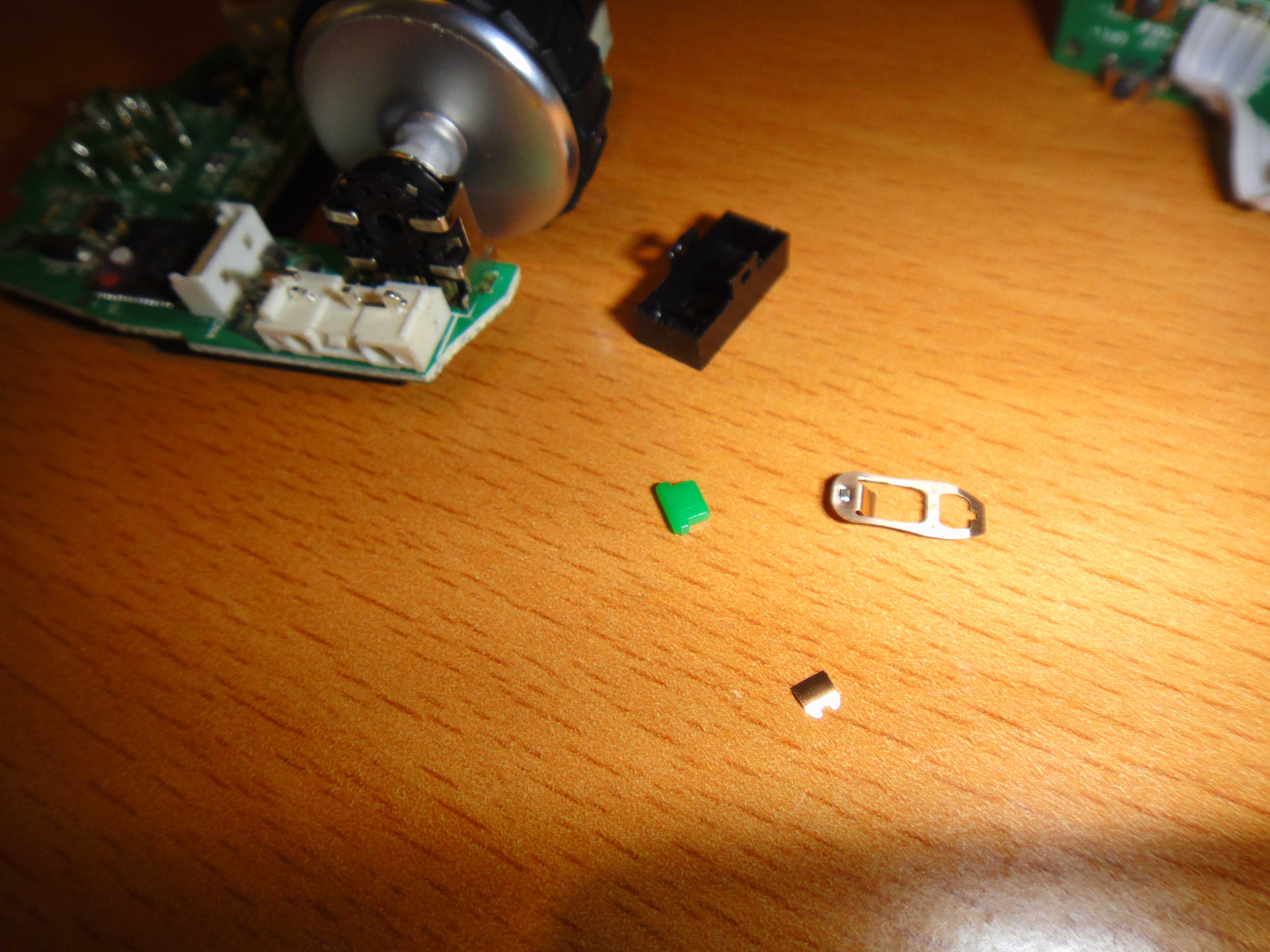 rat7 broken contact